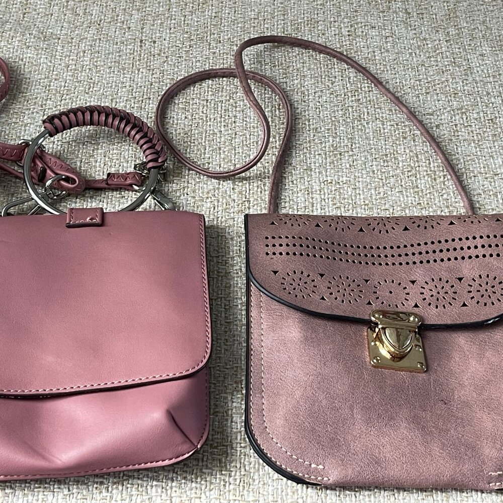 2 crossbody bags Lot of 2 purple faux leather bag